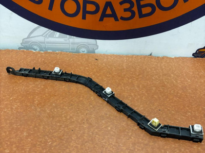 Крепление бампера заднее левое CL9