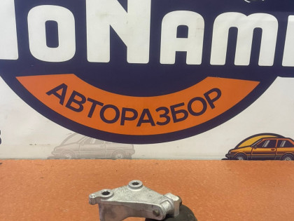 Подушка двигателя правая  50820SEAE01 CL9 CL8 CL7