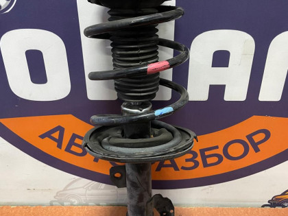 Стойка передняя левая Toyota ACV40 ACV40