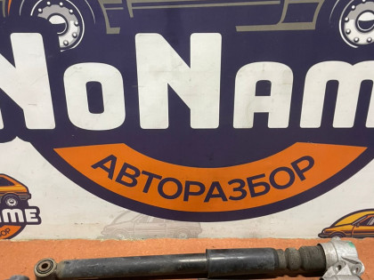 Стойка задняя пара 652