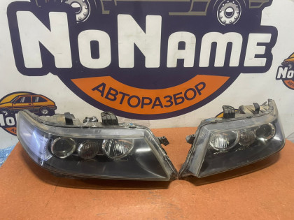 Фары передние комплект CM2 CL7 CL8 CL9