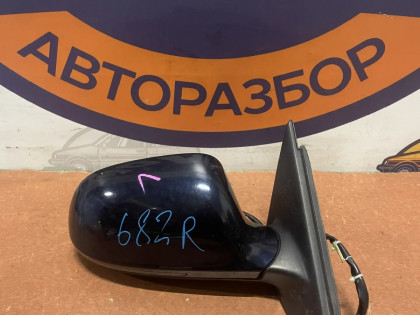 Зеркало правое 8T0857528D AUDI A4