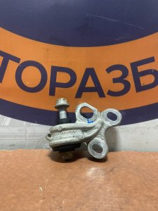 Крепление нижнего левого переднего рычага 51362-SJA-010 HONDA LEGEND