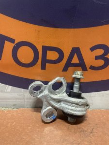 крепления нижнего правого переднего рычага HONDA LEGEND