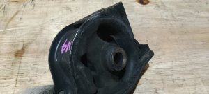 Подушка двигателя Правая HONDA ACCORD OEM 50806-S0A-980 CF6 2001