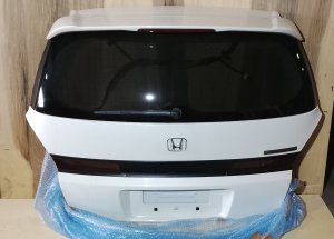 Дверь багажника 68100SFE020ZZ HONDA ODYSSEY