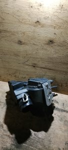 Корпус воздушного фильтра 06B000183 AUDI A4