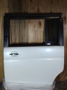 Дверь задняя левая 67550-S7S-000ZZ HONDA STEP WGN