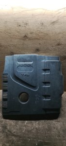 Накладка двигателя 06J103925L AUDI A4