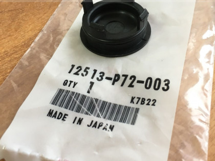 Заглушка распредвала honda fit